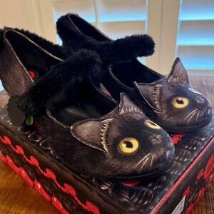 Hot Chocolate Chocolaticas Chat Noir Mary Jane Pumps Size 9 NWT